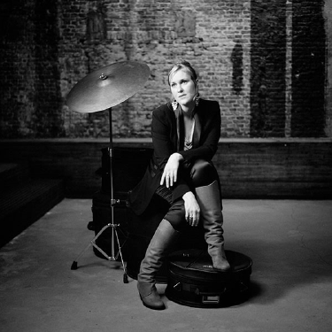 Francien van Tuinen en DIG d'DIZ